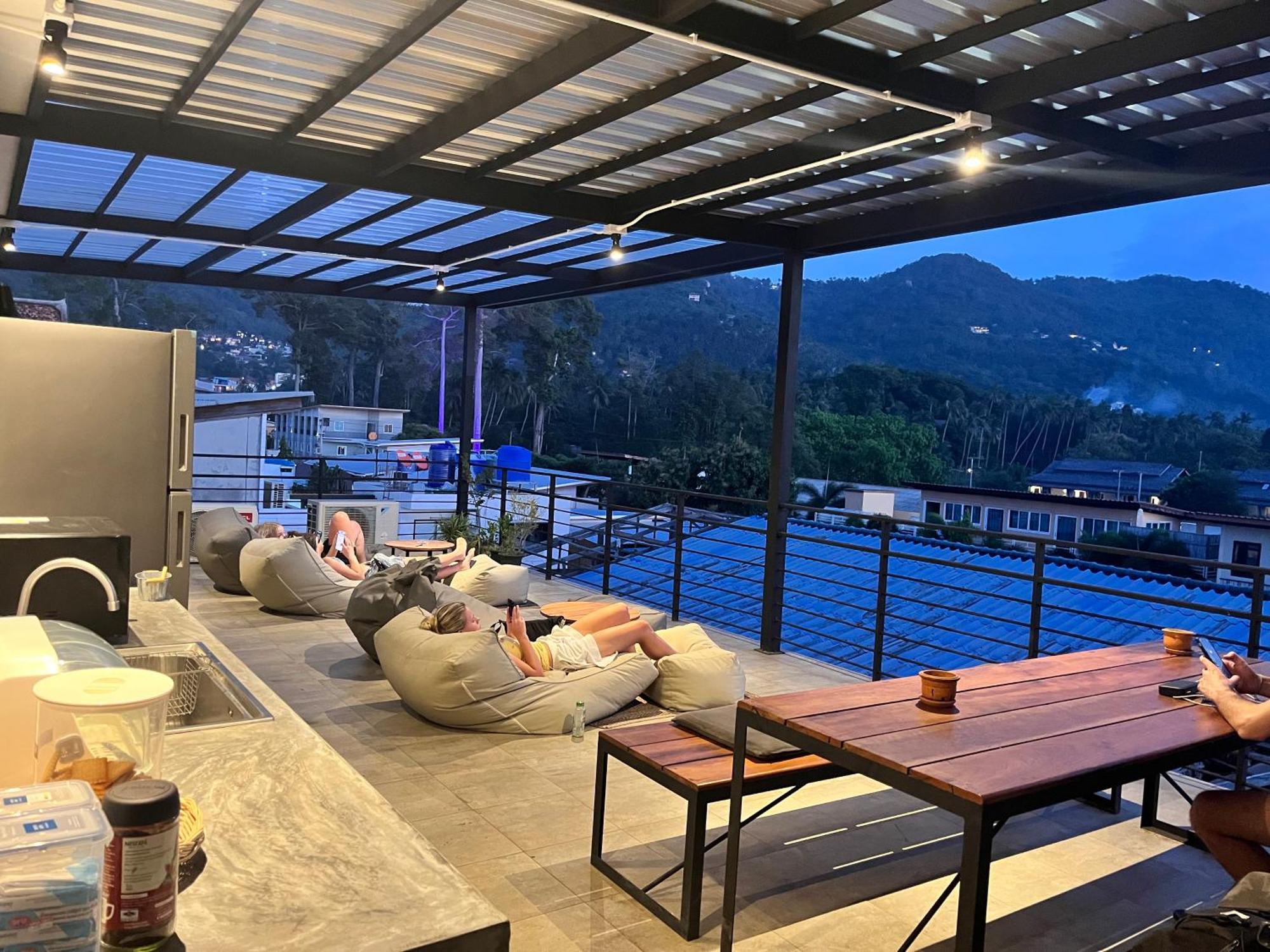 Indie Hostel - Тау Экстерьер фото