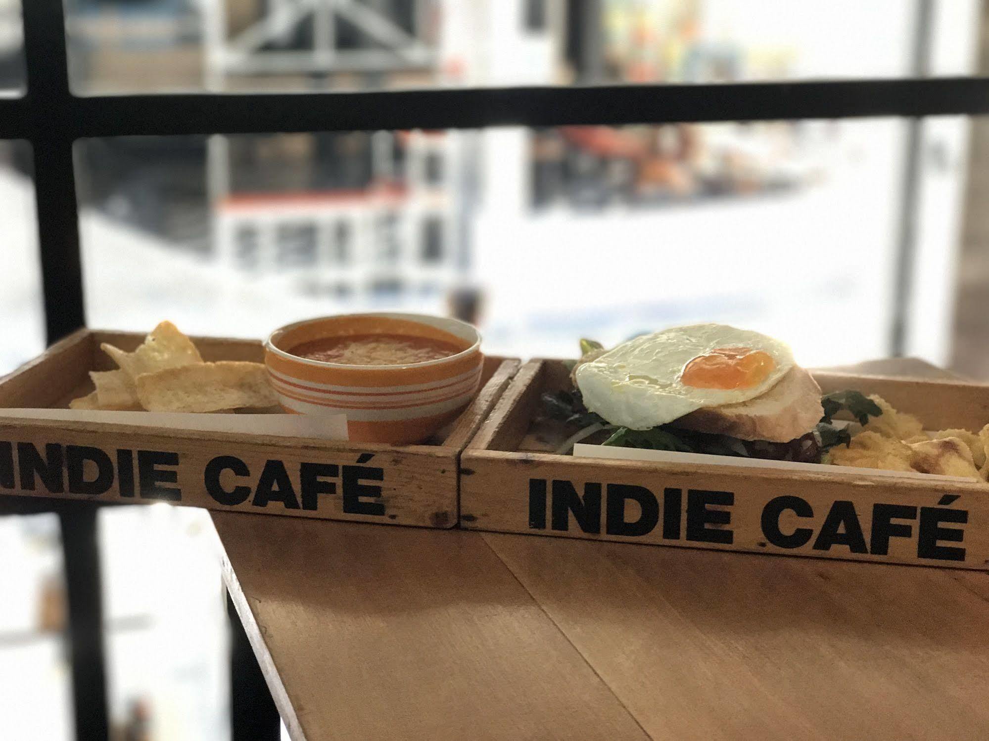 Indie Hostel - Тау Экстерьер фото